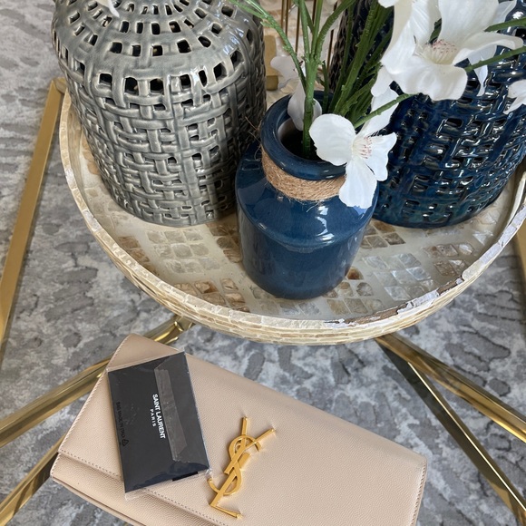 Yves Saint Laurent Beige Leather Monogram Clutch, New, Never Used. - Picture 6 of 10